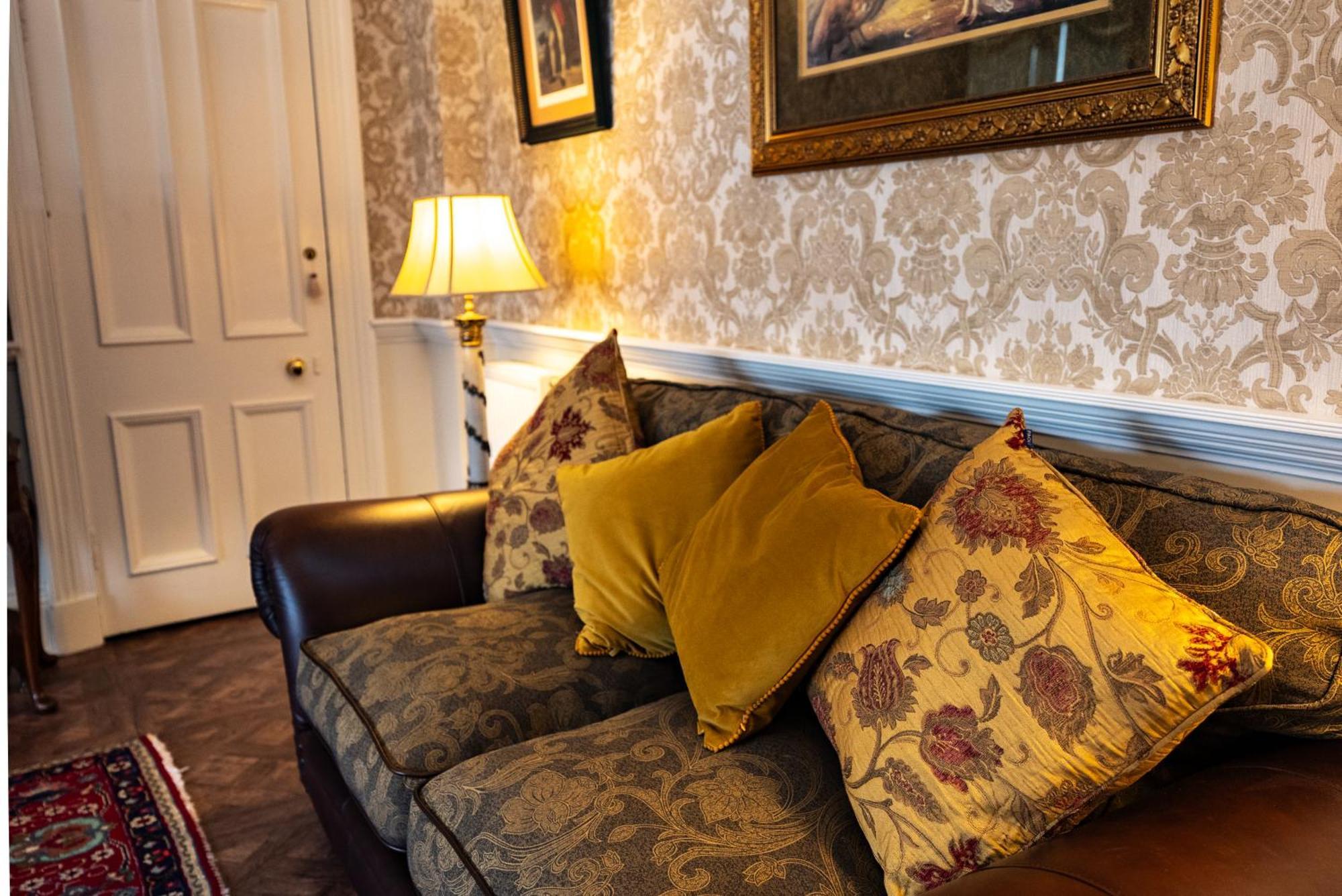 The Townhouse Ayr - Luxury B&B - Adults Only Экстерьер фото